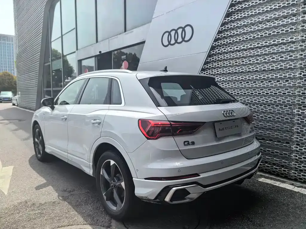 Audi Q3 2024 из CN, фото 7