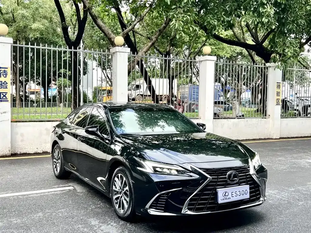 Lexus ES 2025 из CN, фото 8