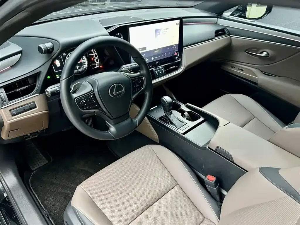 Lexus ES 2025 из CN, фото 4