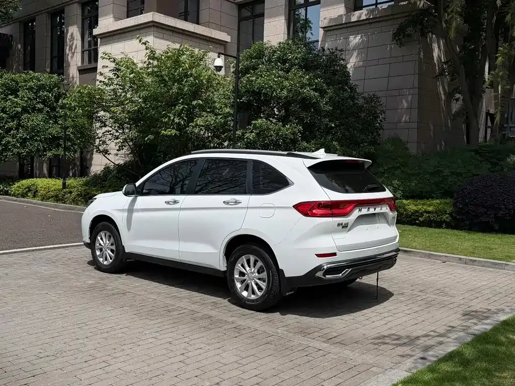 Haval M6 — фото 8