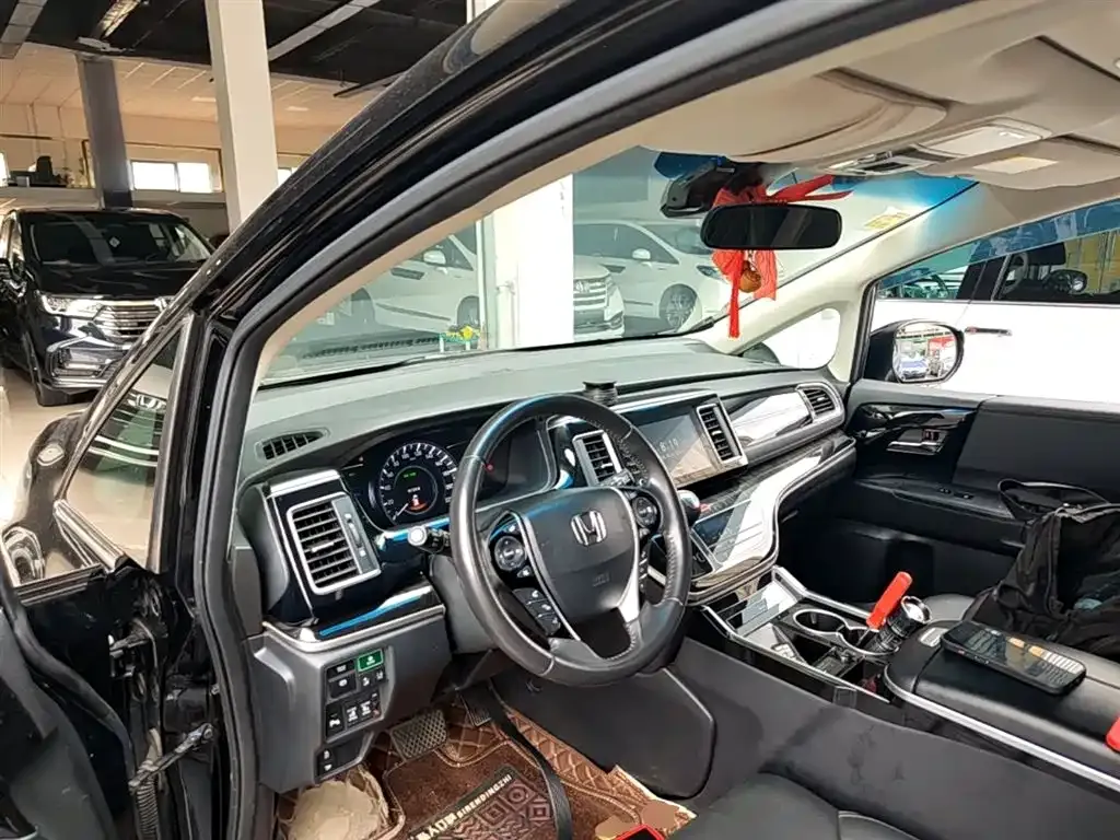Honda Elysion 2021 из CN, фото 8