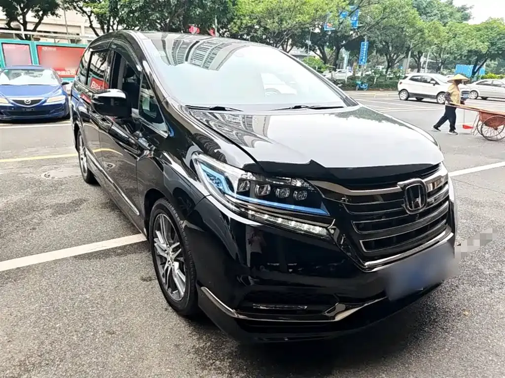 Honda Elysion 2021 из CN, фото 10