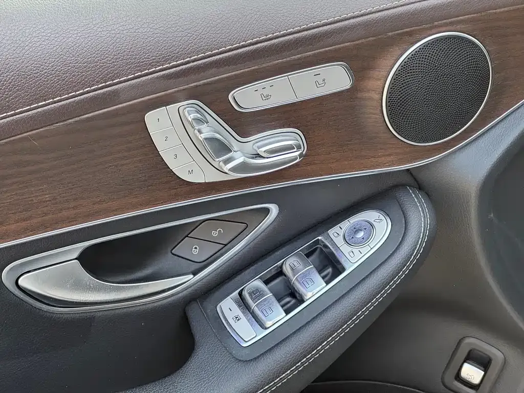 Mercedes-Benz GLC 2023 из CN, фото 9