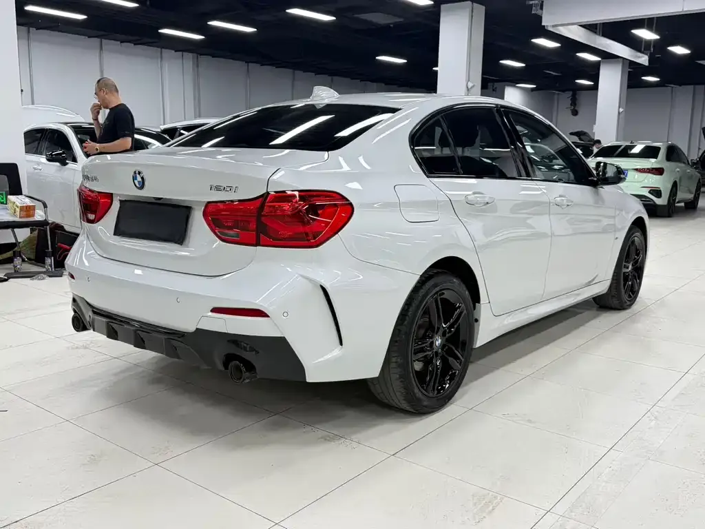 BMW 1 Series — фото 10