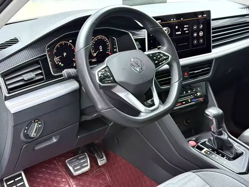 Volkswagen Tiguan L — фото 3