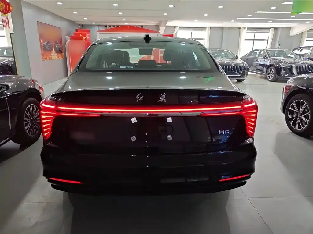 Hongqi H5 PHEV 2025 из CN, фото 5