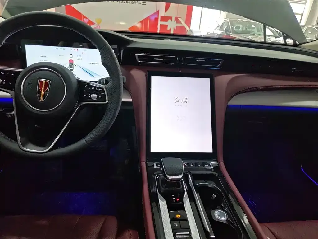 Hongqi H5 PHEV 2025 из CN, фото 4