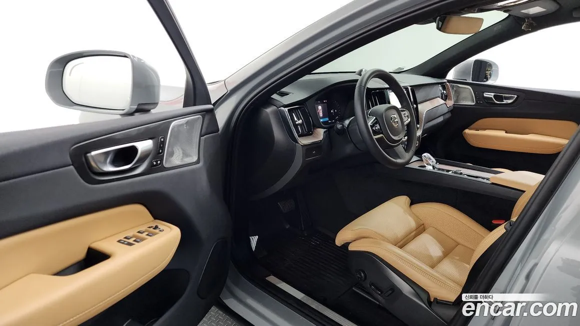 Volvo XC60 2024 из KR, фото 8