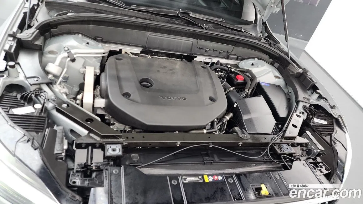 Volvo XC60 2024 из KR, фото 9
