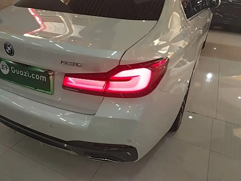 BMW 5 Series New Energy — фото 2