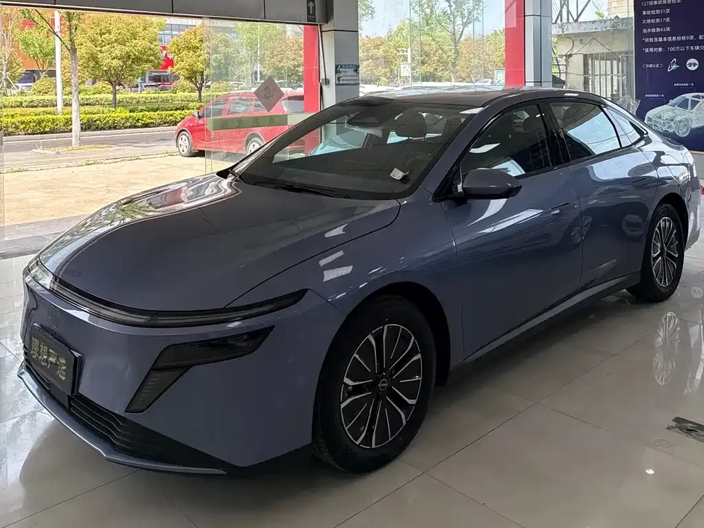 Nissan N6