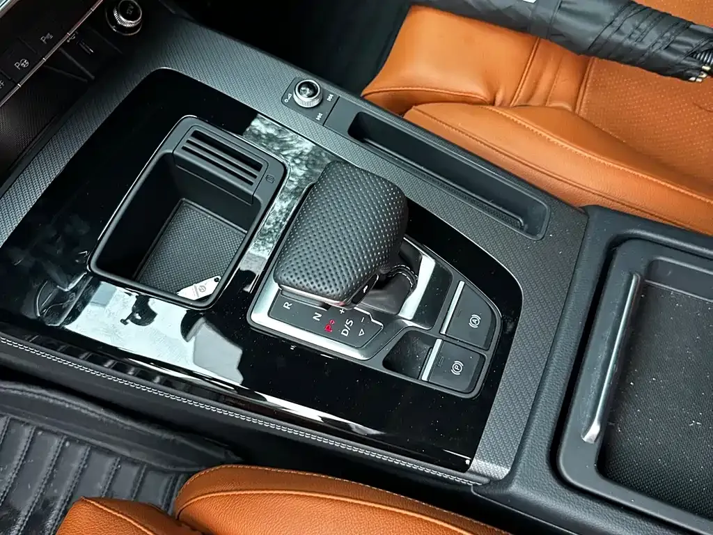 Audi Q5L 2024 из CN, фото 4