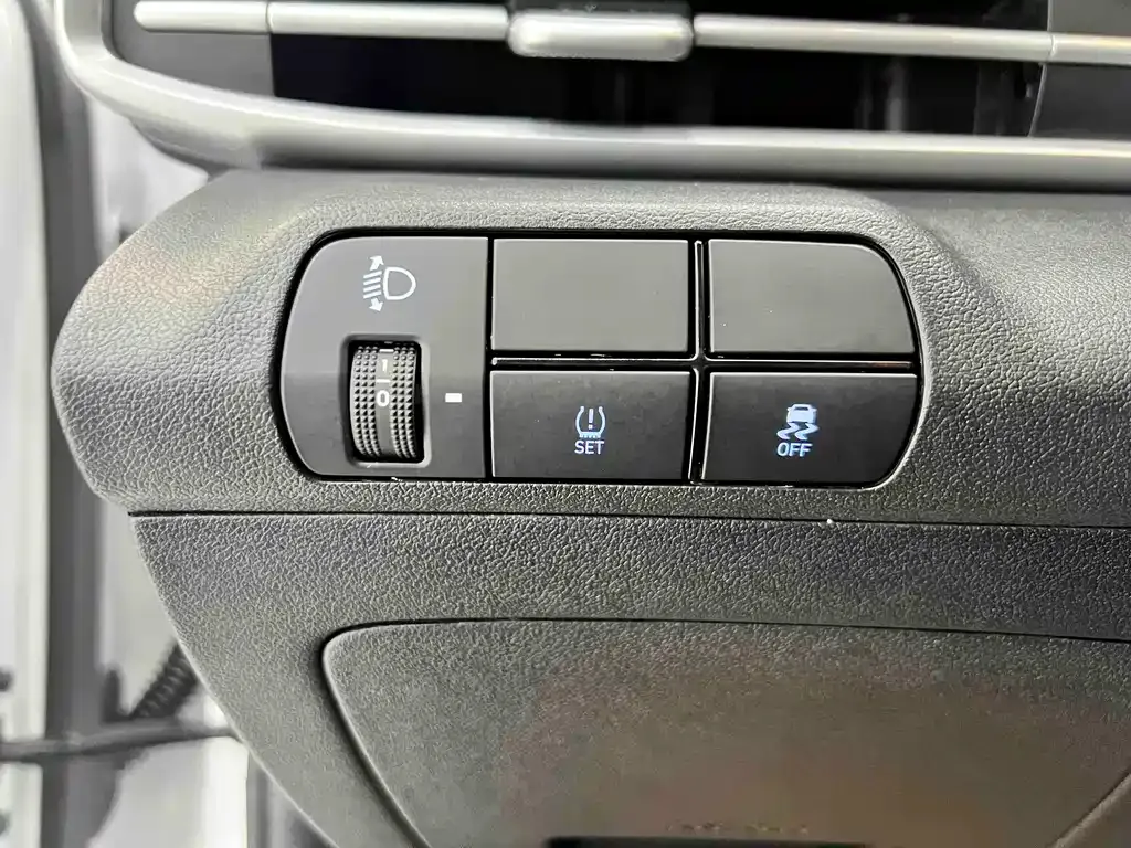Hyundai Elantra 2024 из CN, фото 10