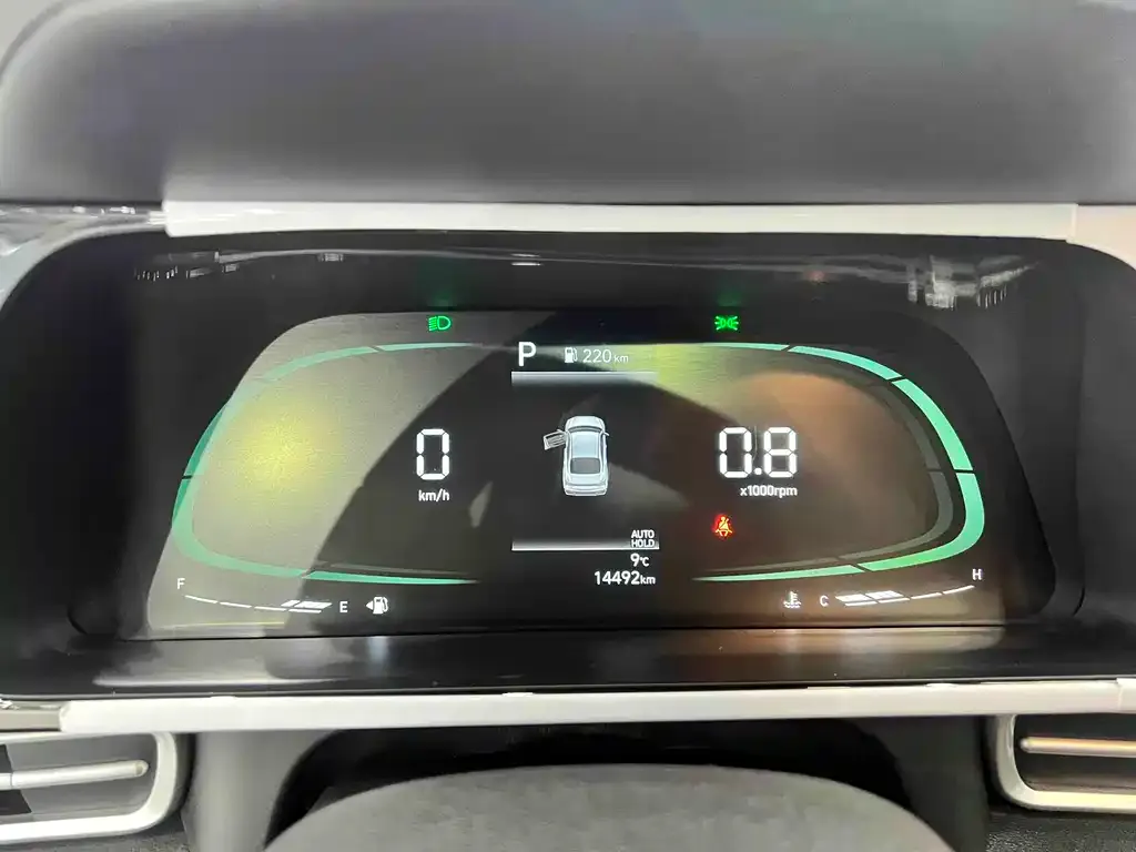 Hyundai Elantra 2024 из CN, фото 3