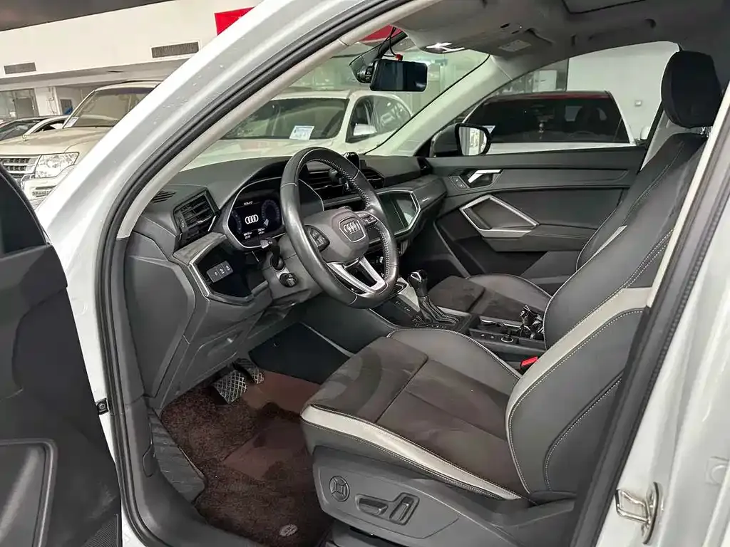 Audi Q3 2021 из CN, фото 8