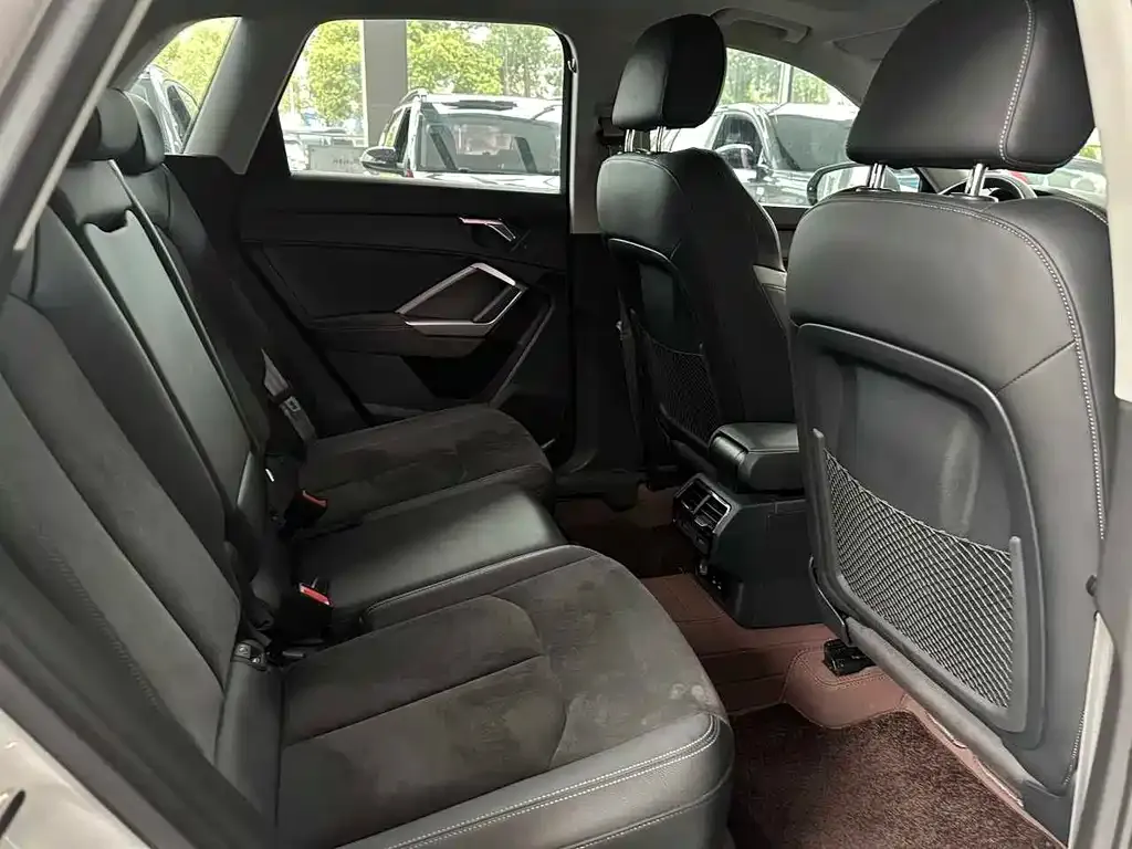 Audi Q3 2021 из CN, фото 9