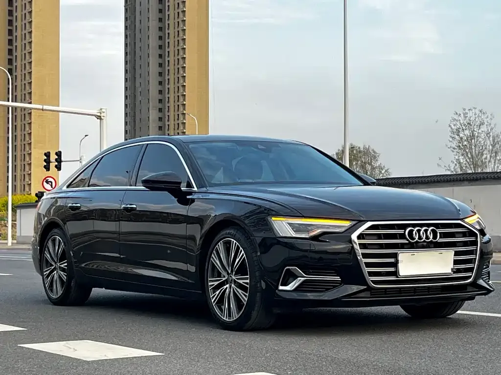 Audi A6L 2023 из CN, фото 10