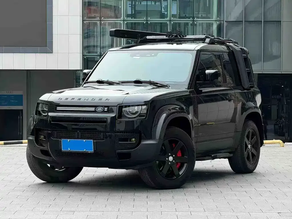 Land Rover Defender — фото 1