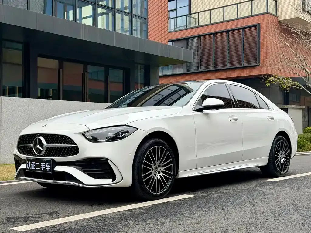 Mercedes-Benz C-Class — фото 1