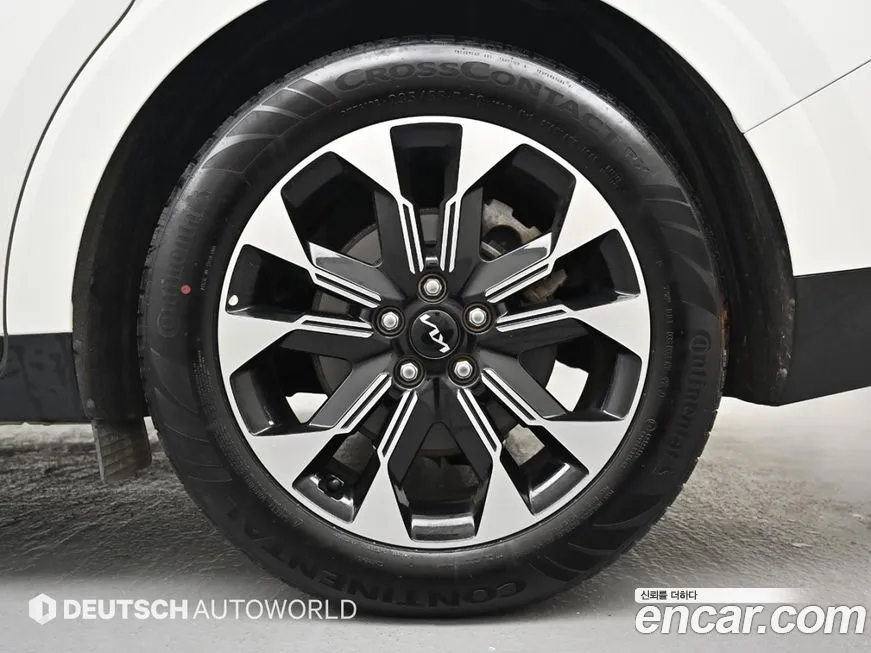 Kia Carnival — фото 10