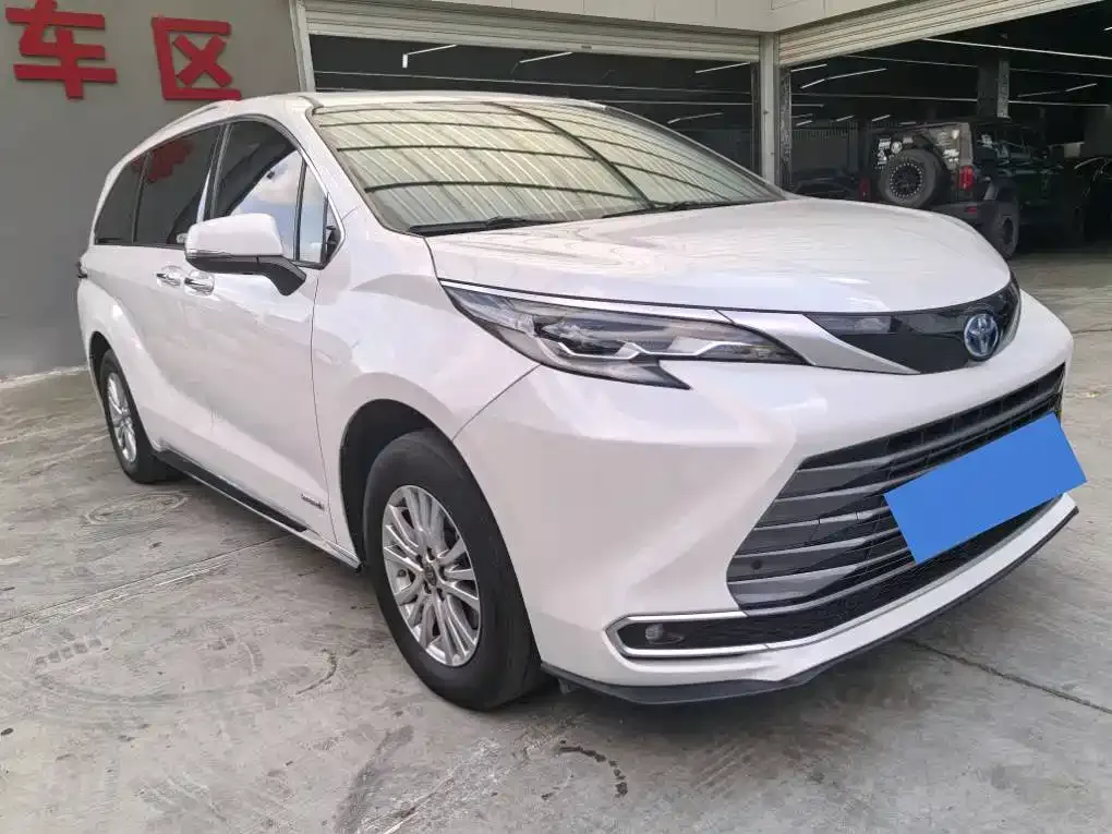 Toyota Sienna 2022 из CN, фото 6