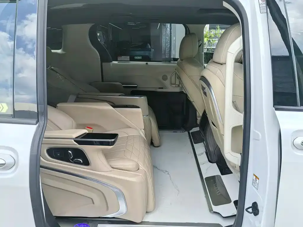 Toyota Sienna 2022 из CN, фото 5