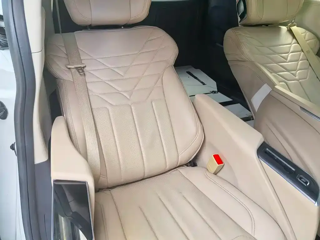 Toyota Sienna 2022 из CN, фото 2
