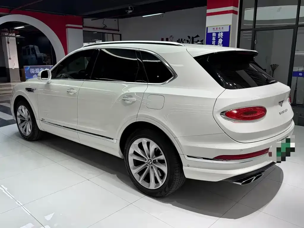 Bentley Bentayga PHEV 2021 из CN, фото 4