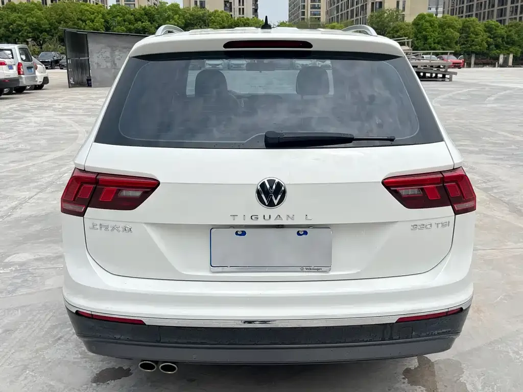 Volkswagen Tiguan L — фото 3