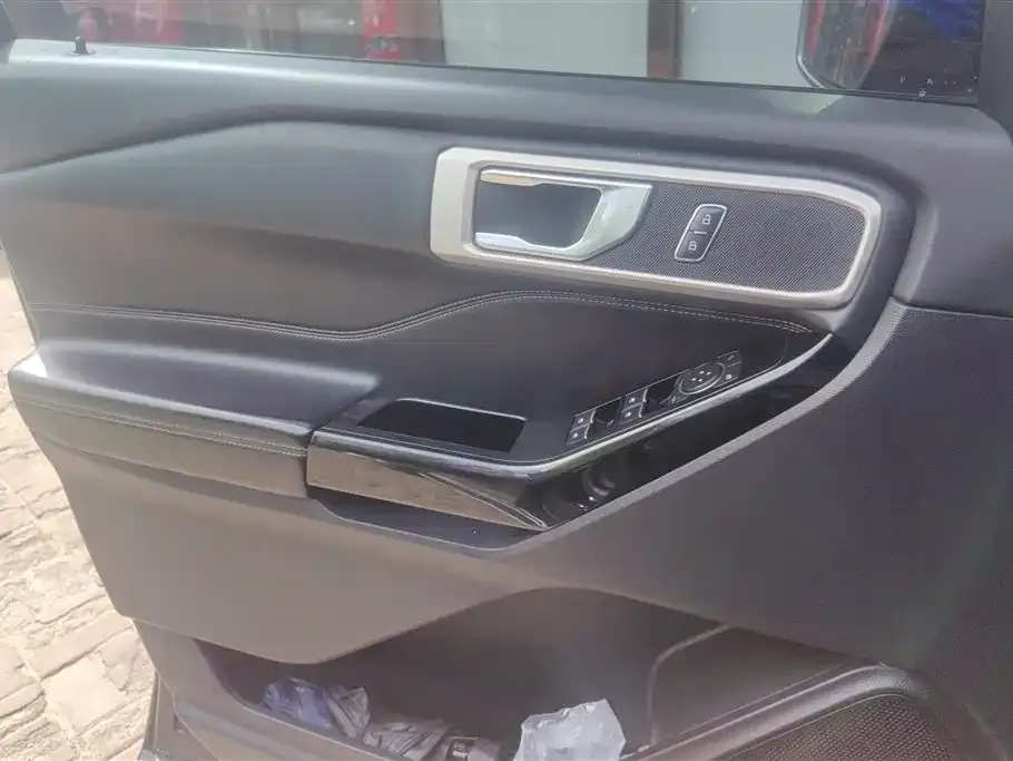 Ford Explorer 2021 из CN, фото 8