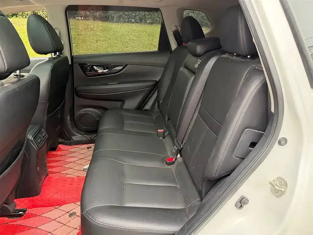 Nissan X-Trail 2023 из CN, фото 3