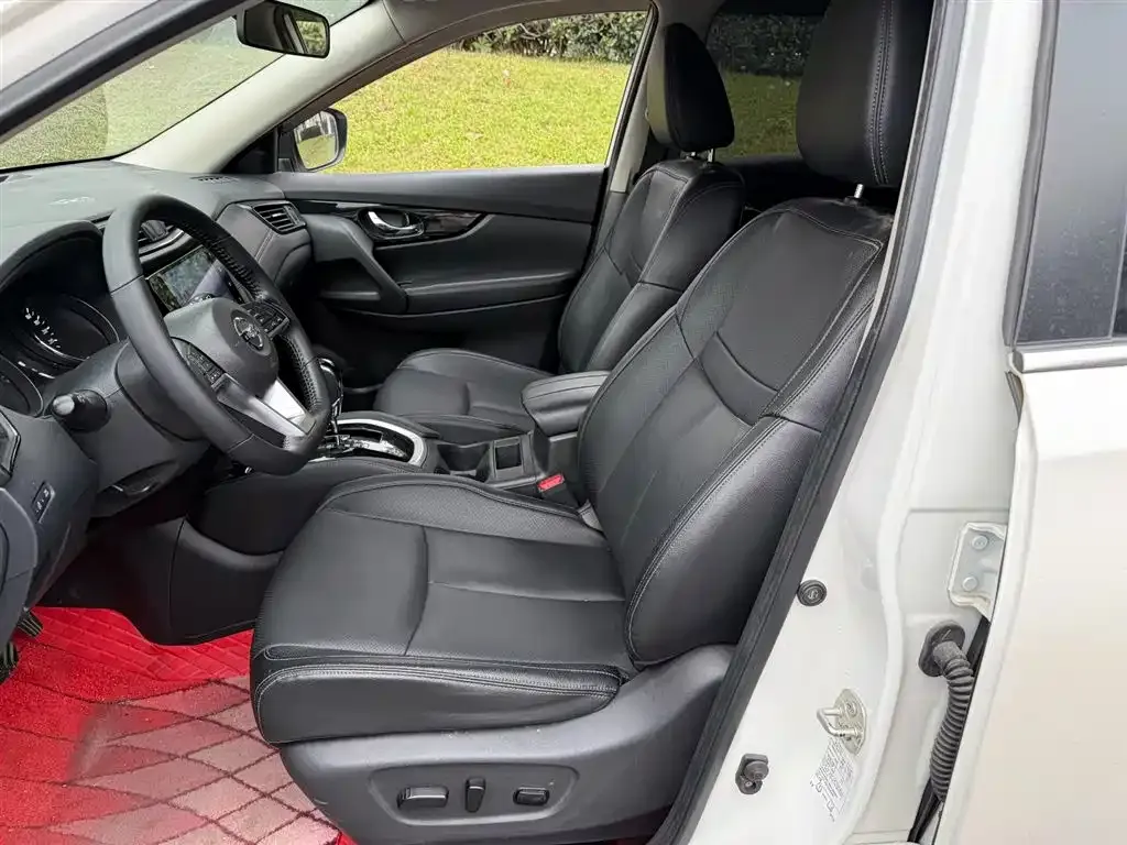 Nissan X-Trail 2023 из CN, фото 4
