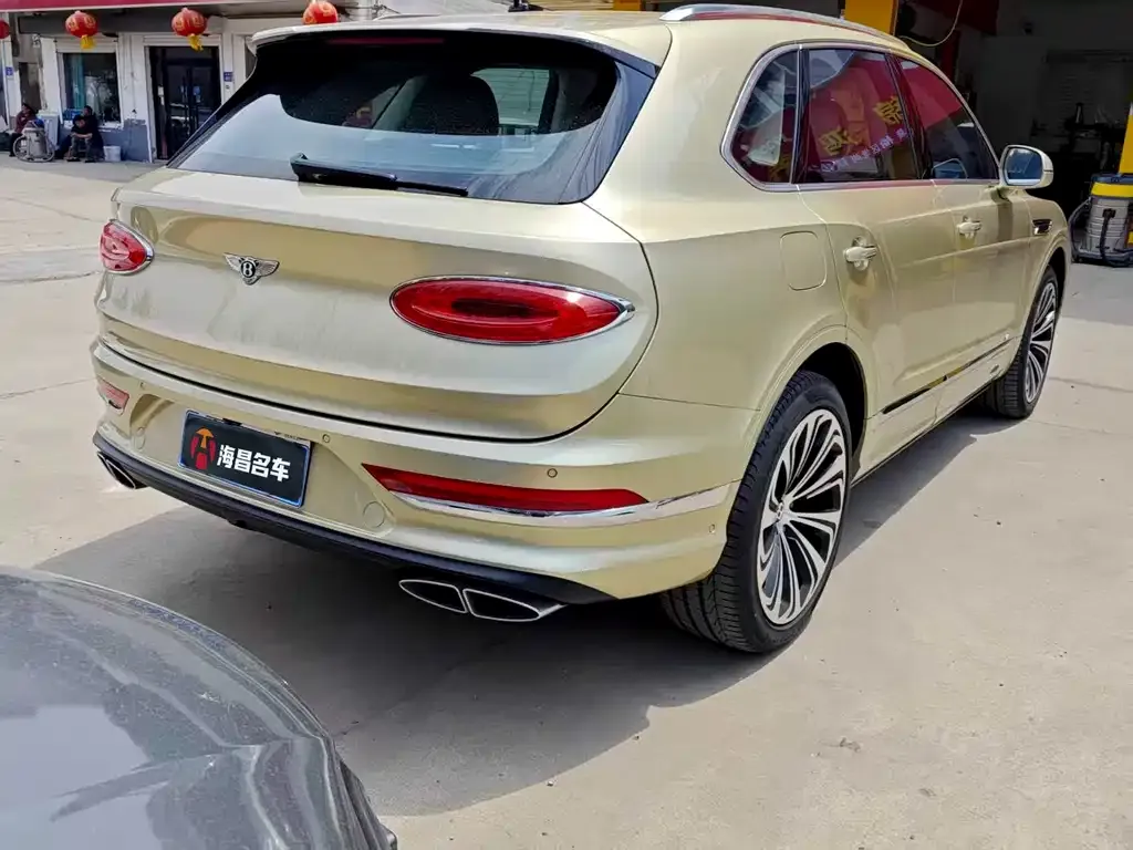 Bentley Bentayga 2022 из CN, фото 5