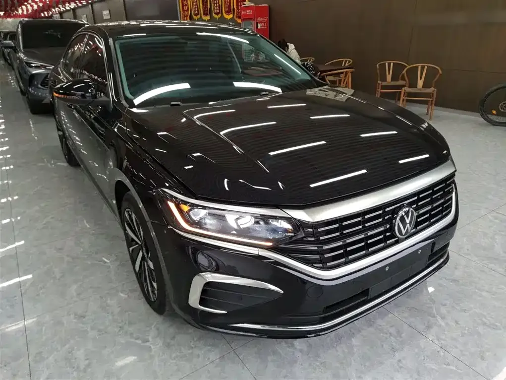 Volkswagen Passat — фото 6
