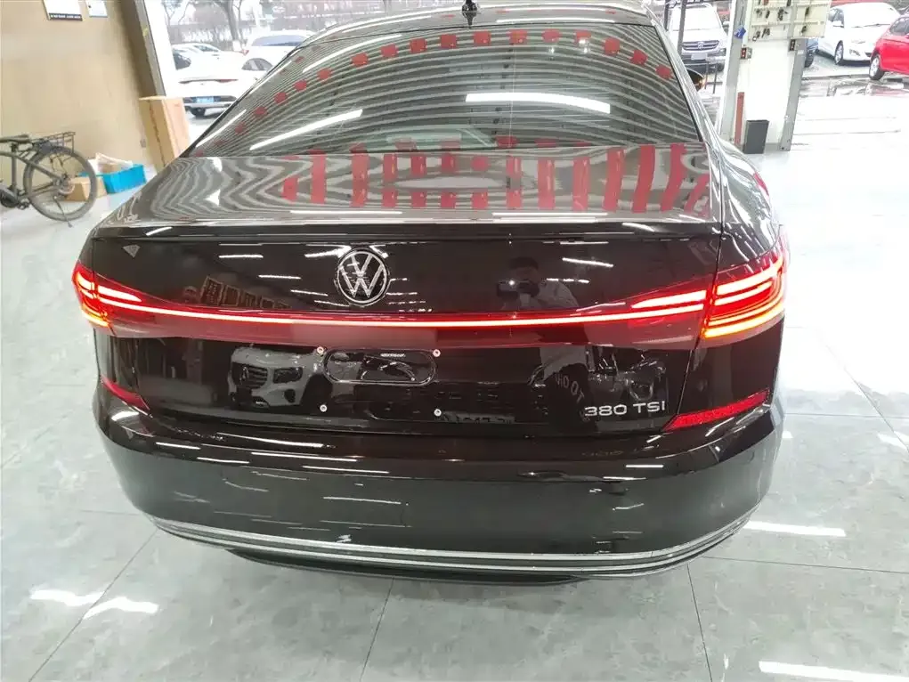 Volkswagen Passat — фото 2