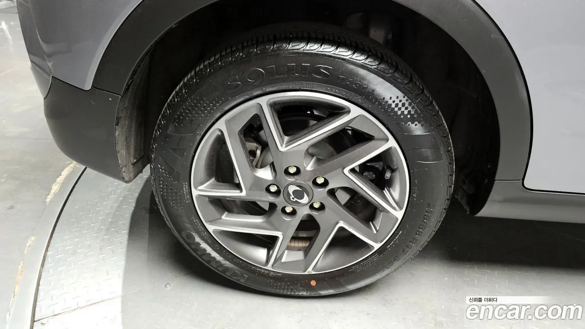 KG Mobility (Ssangyong) TIBOLI 2024 из KR, фото 7
