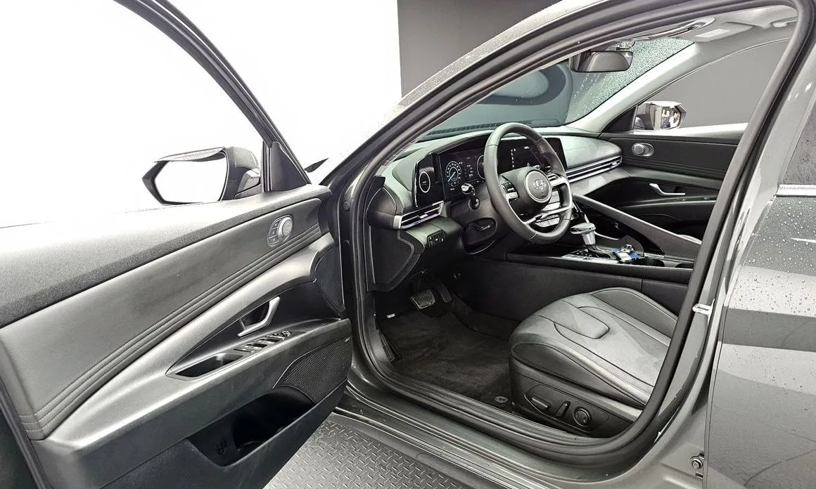 Hyundai AVANTE — фото 2