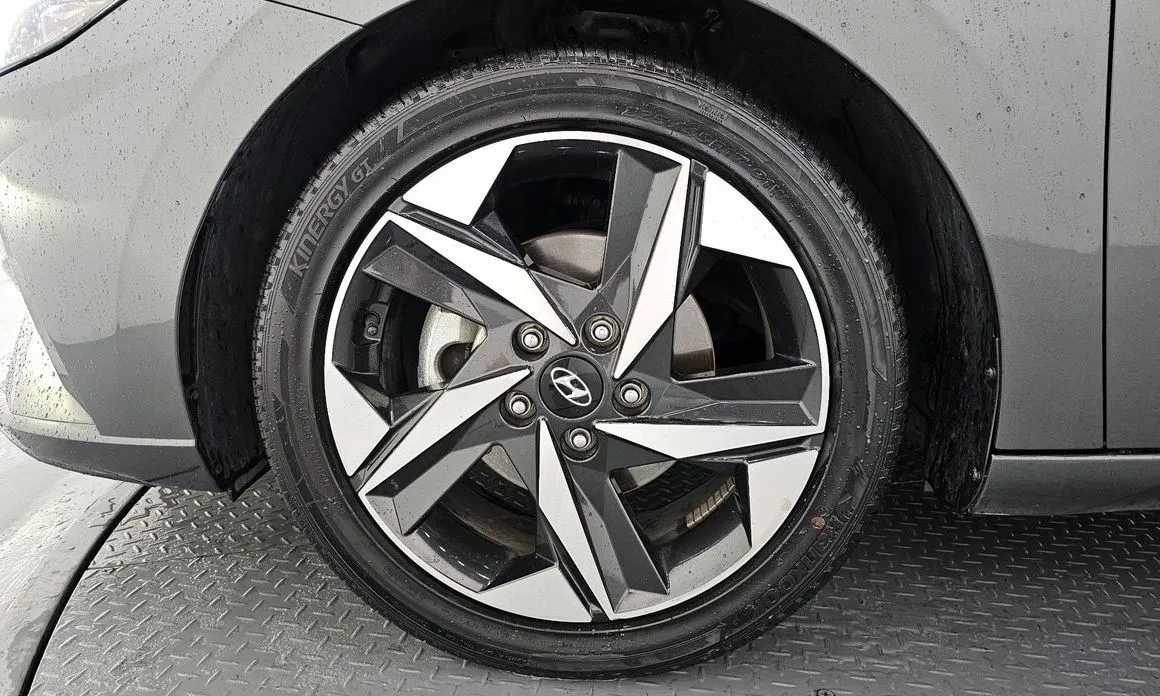 Hyundai AVANTE — фото 9