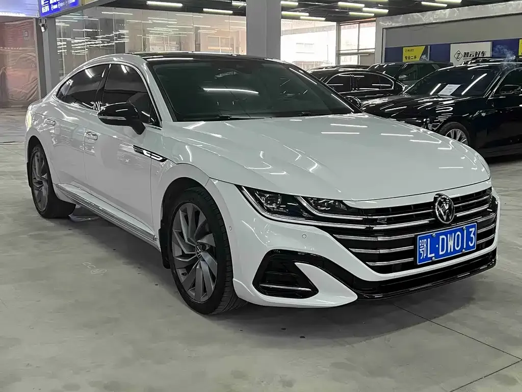 Volkswagen CC 2023 из CN, фото 6