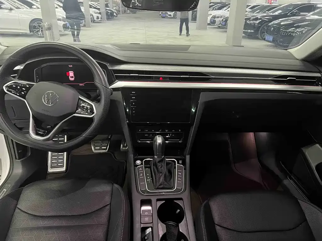 Volkswagen CC 2023 из CN, фото 5