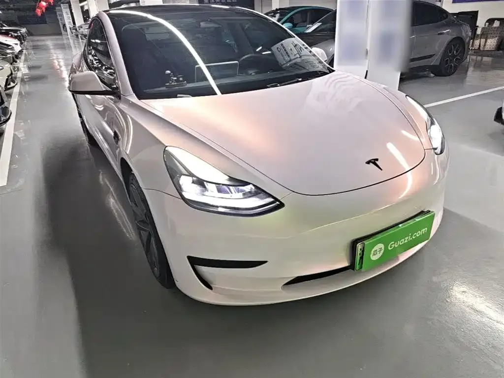 Tesla Model 3 — фото 5