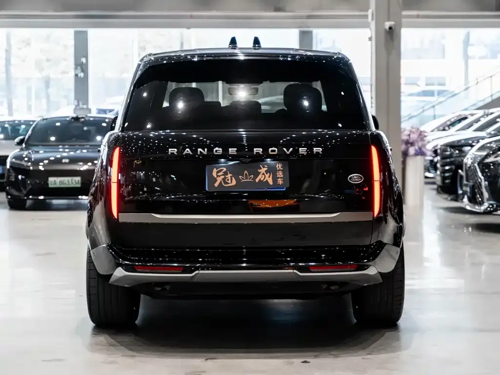 Land Rover Range Rover 2023 из CN, фото 2