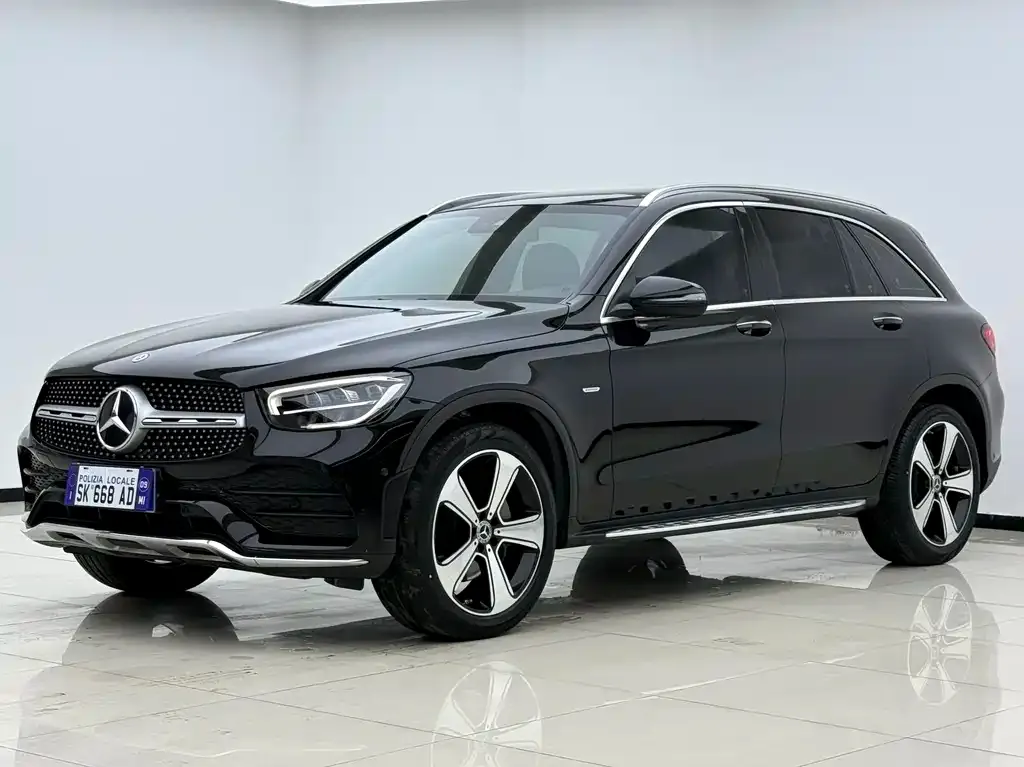 Mercedes-Benz GLC — фото 1