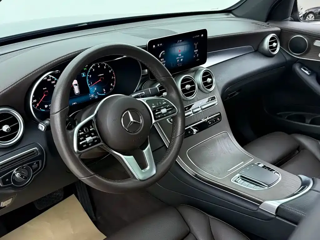 Mercedes-Benz GLC — фото 3