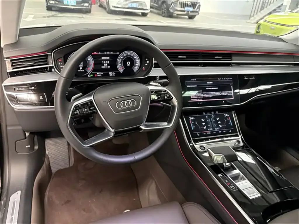 Audi A8 — фото 10