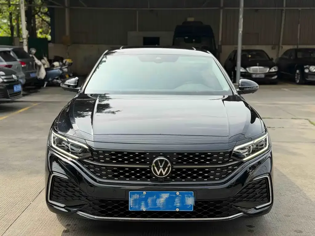 Volkswagen Passat — фото 4