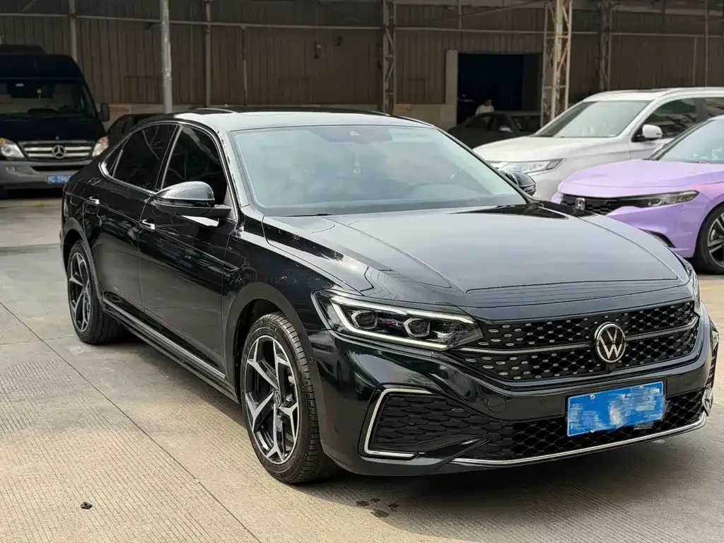 Volkswagen Passat — фото 5