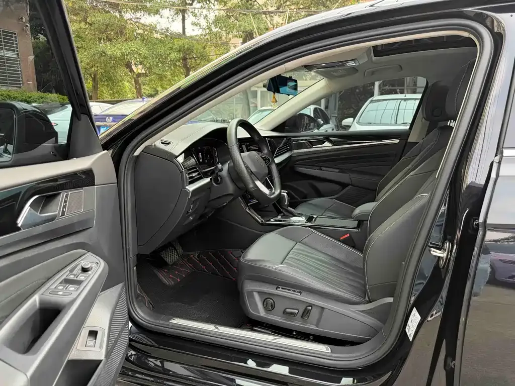 Volkswagen Passat — фото 8