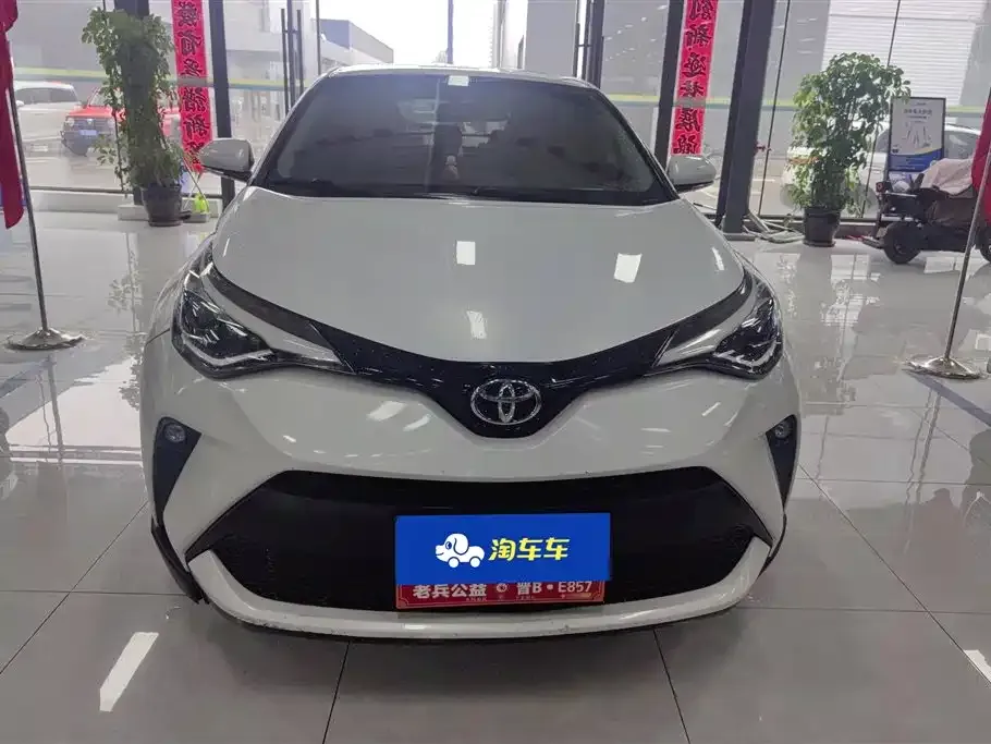 Toyota C-HR — фото 3