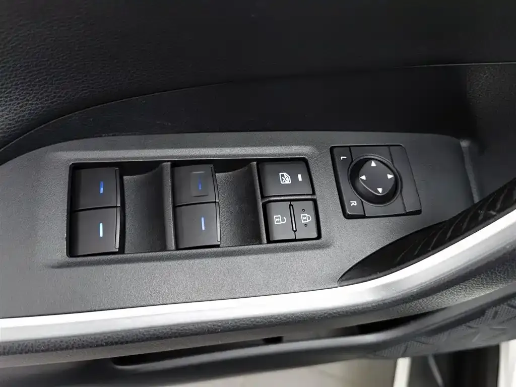 Toyota Wildlander 2021 из CN, фото 5